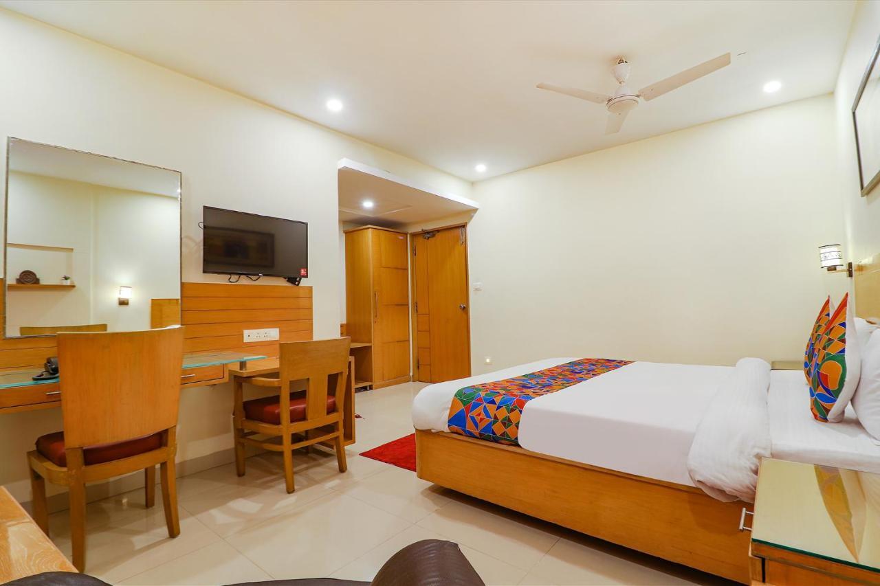 Fabhotel A&M - Nr Lv Prasad Institute, Banjara Hills Хидерабад Екстериор снимка
