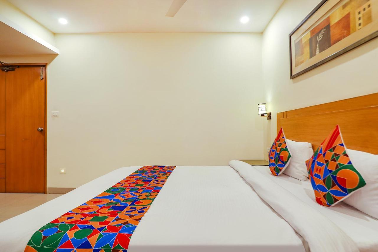Fabhotel A&M - Nr Lv Prasad Institute, Banjara Hills Хидерабад Екстериор снимка