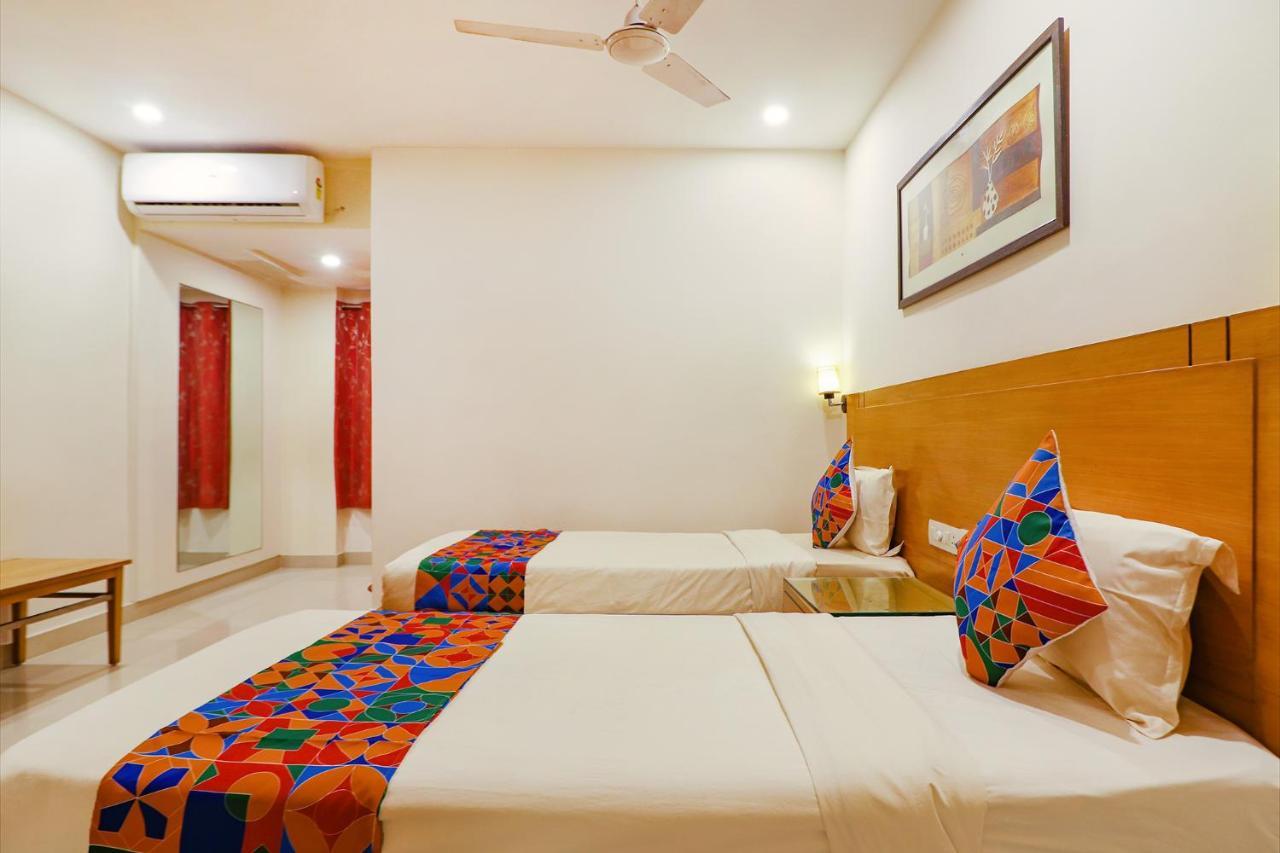 Fabhotel A&M - Nr Lv Prasad Institute, Banjara Hills Хидерабад Екстериор снимка