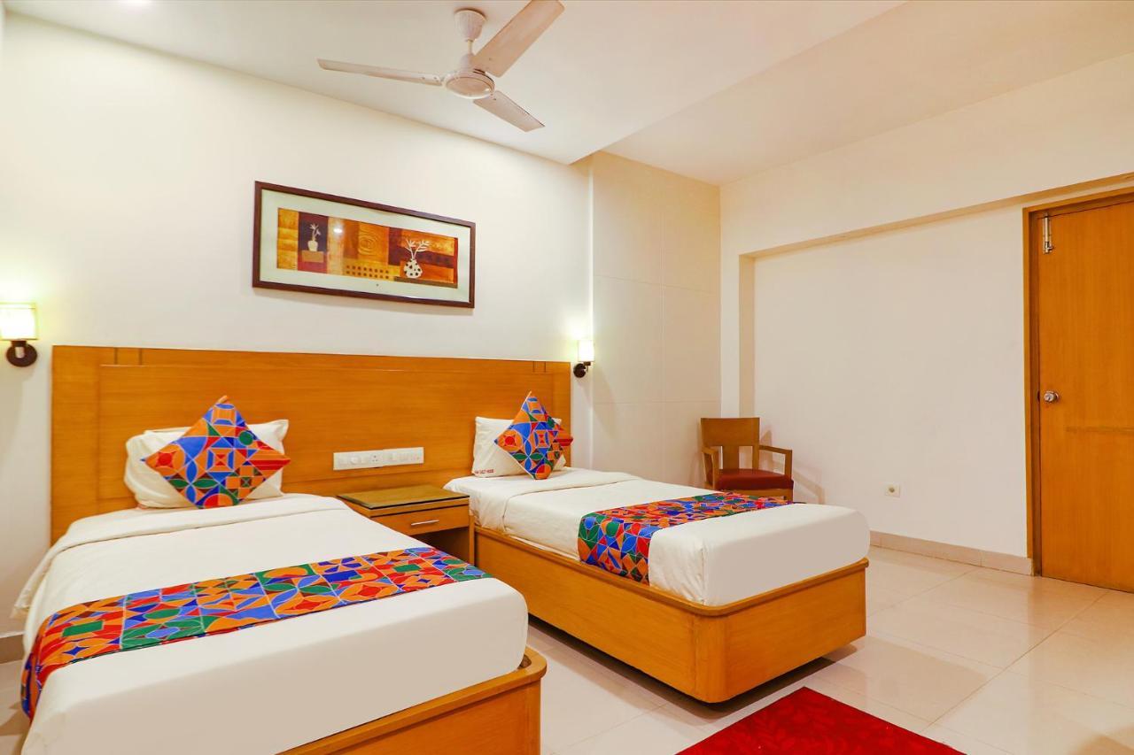 Fabhotel A&M - Nr Lv Prasad Institute, Banjara Hills Хидерабад Екстериор снимка