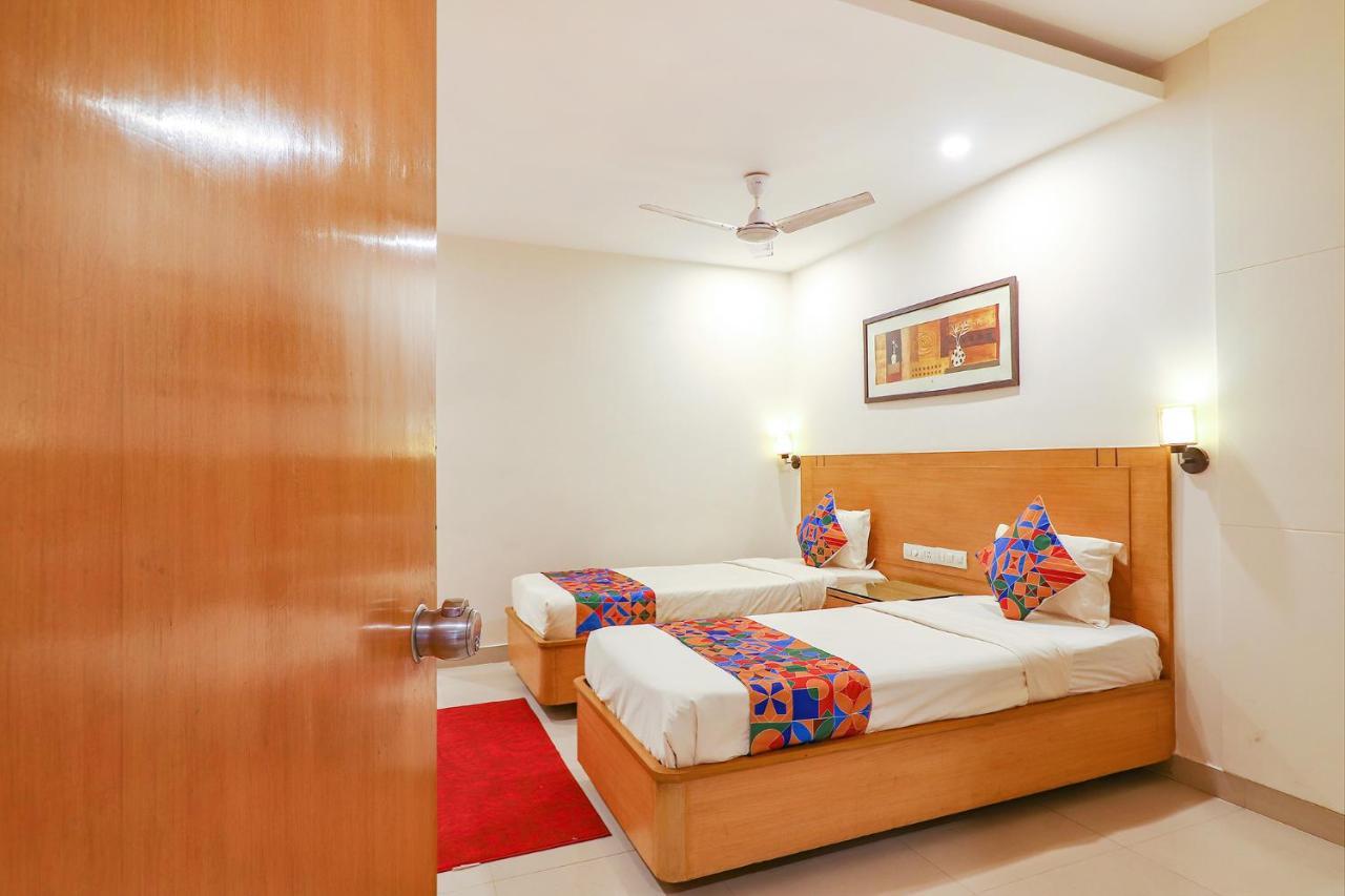 Fabhotel A&M - Nr Lv Prasad Institute, Banjara Hills Хидерабад Екстериор снимка